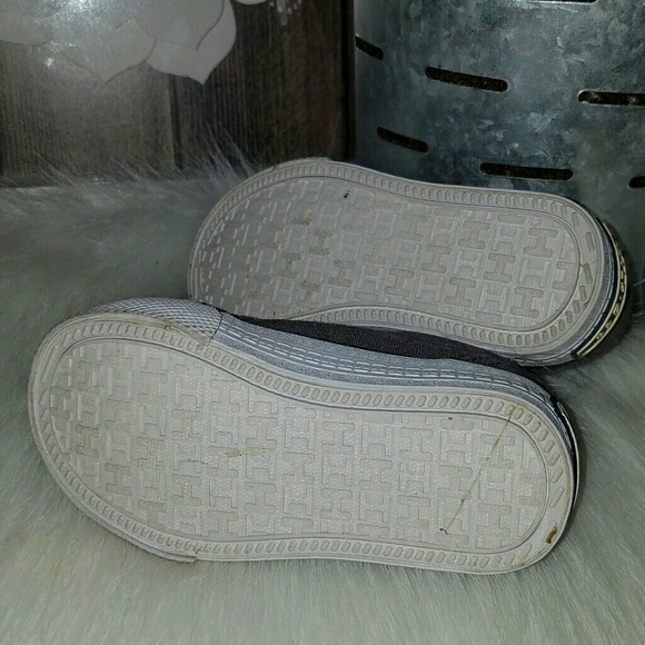 Tommy Hilfiger baby shoes 5 - Picture 2 of 5